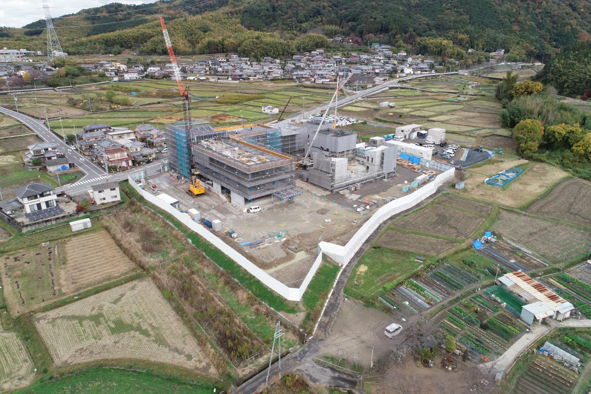 南西の上空より(令和4年11月21日撮影)