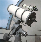 天体ドーム内35センチメートル反射望遠鏡