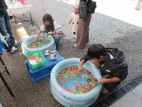 文化祭・スーパーボールすくい